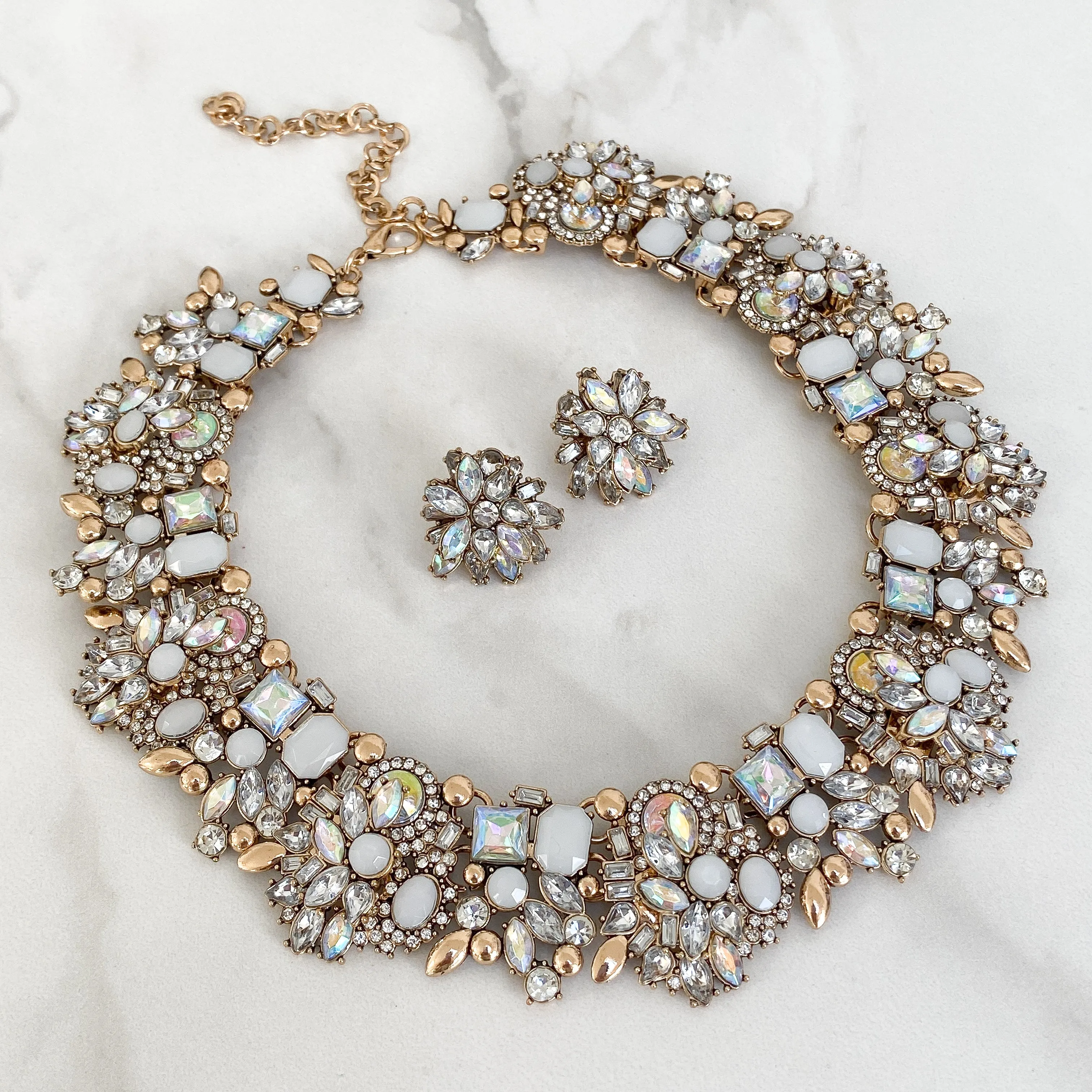 AYVA White & Iridescent Necklace Set