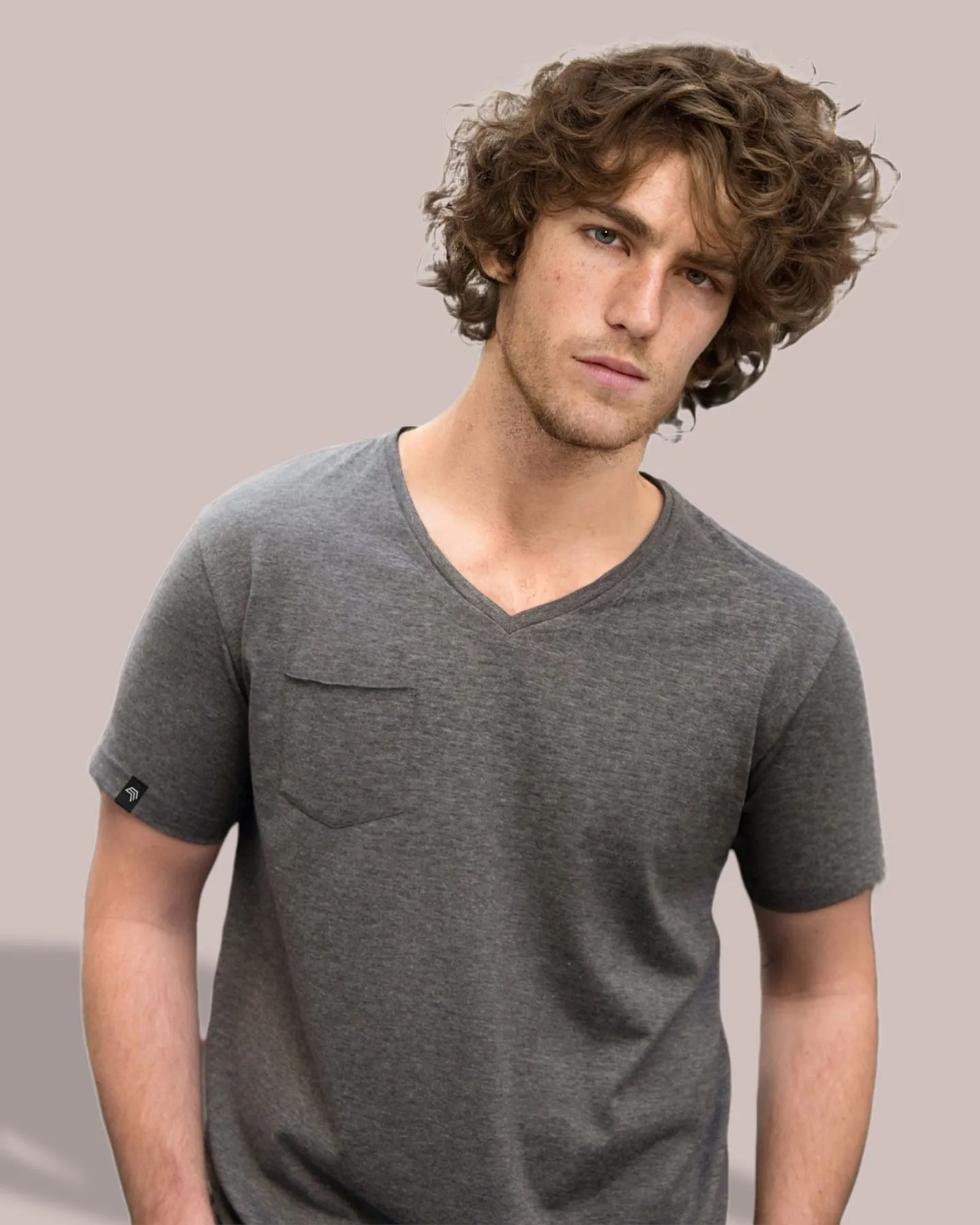 JAN 8004 ― Herren Bio-Baumwolle V-Neck T-Shirt mit Brusttasche - Heather Melange Grau