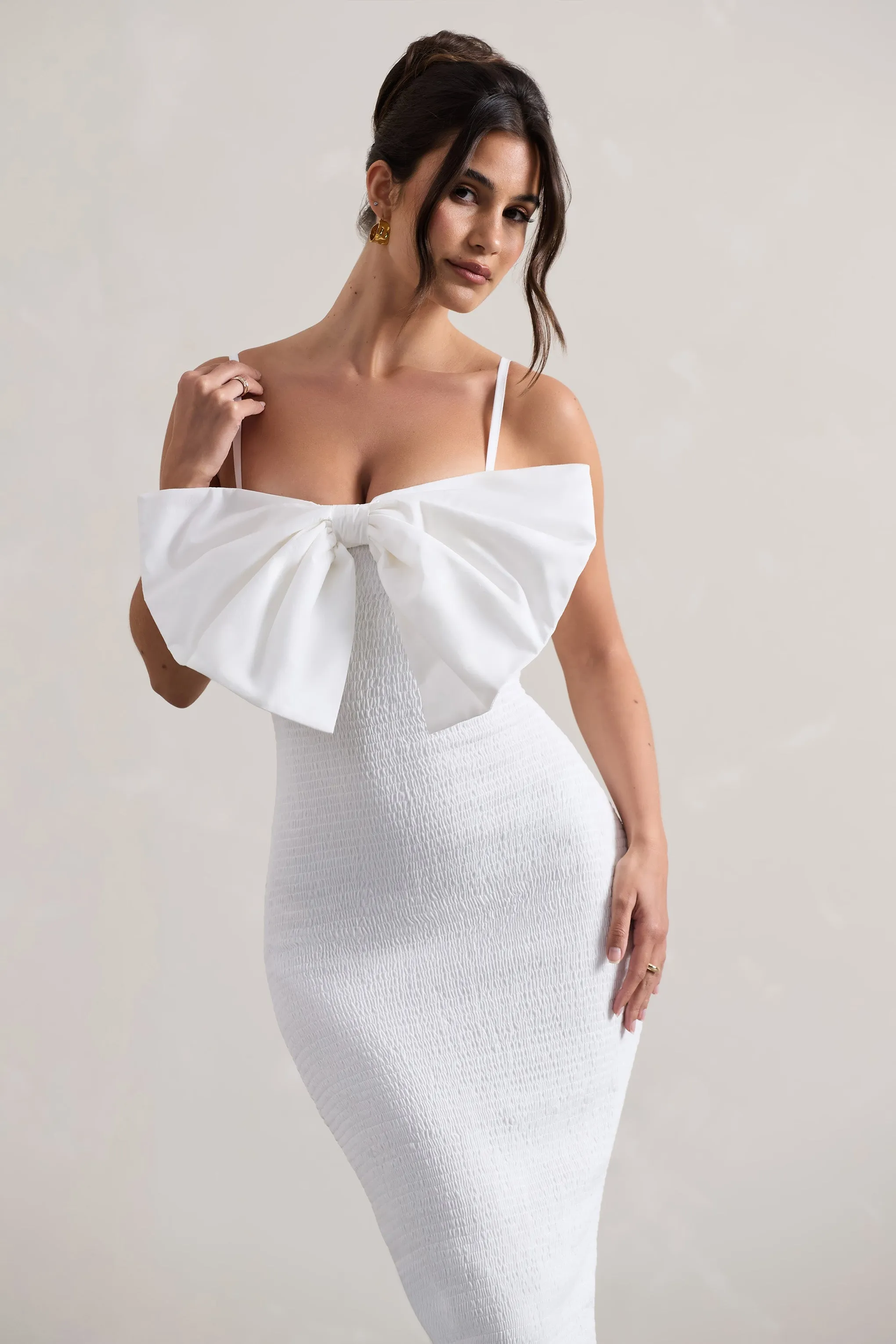 Love Poem | Robe mi-longue moulante blanche avec nud surdimmentionné