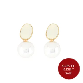 Soleil Gold And White Pearl Earring - Sample